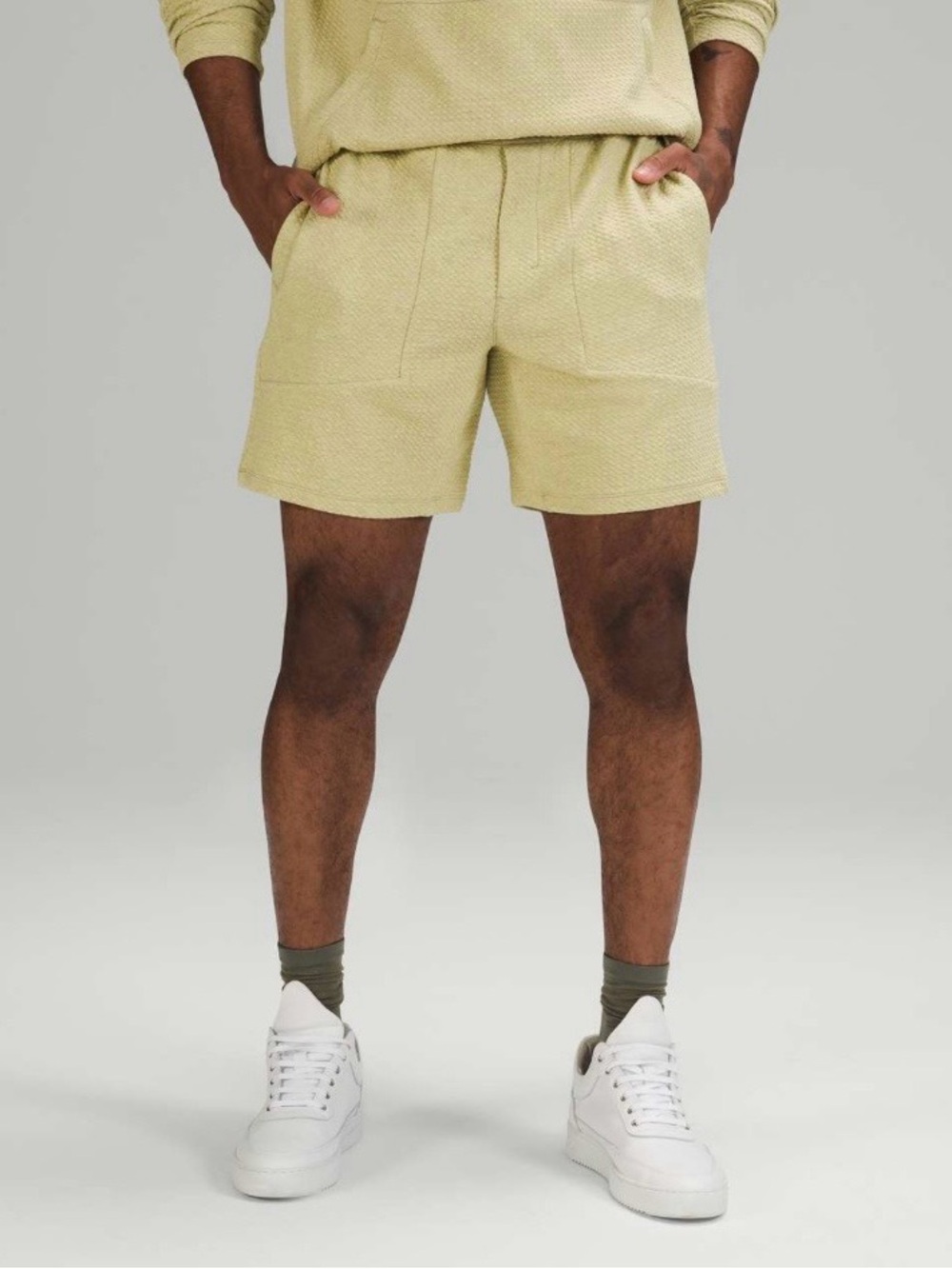 Mens Lululemon At Ease 7” Shorts Size Large